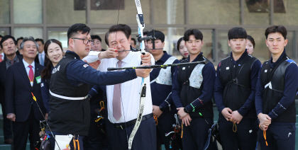 尹 스포츠산업 국가 성장동력으로 지원