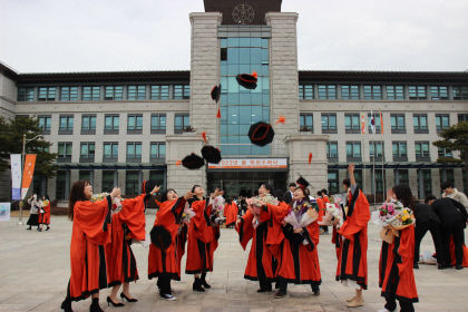 동국대학교 WISE캠퍼스, 2023년 봄 학위 수여식