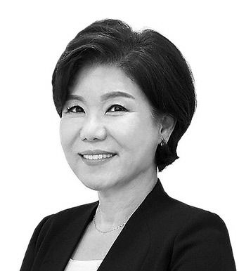 [여의도 메일] 고독, 개인이 아닌 국가의 문제