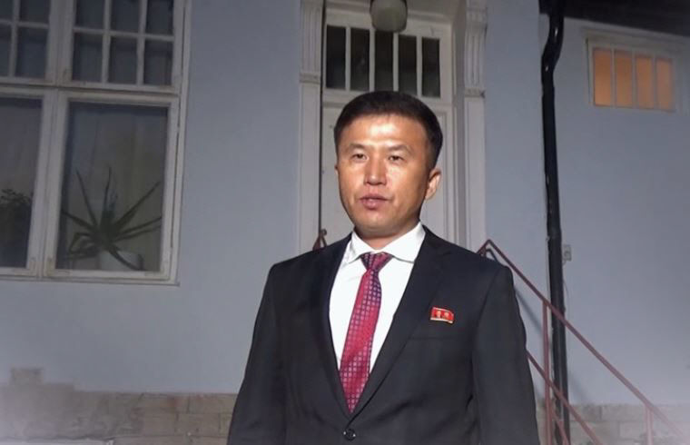 美 핵사용 시 정권종말 VS 北 적대 관행 이어가면 선전포고로 간주