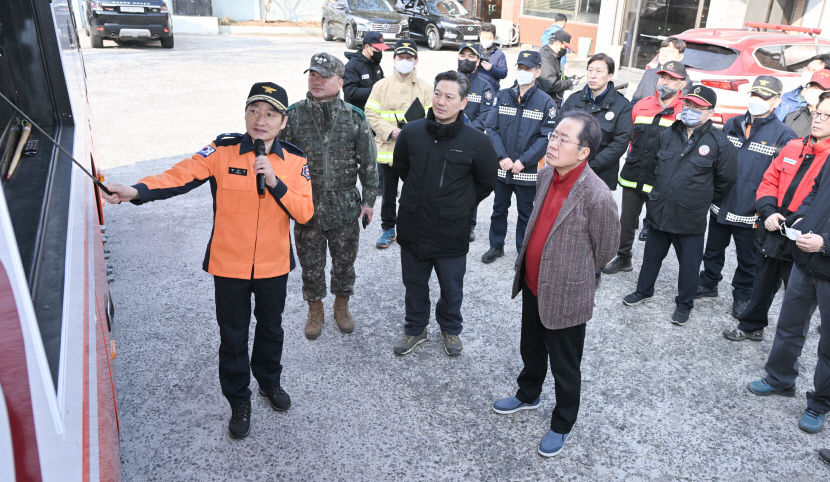 홍준표 대구시장 관계기관 빠른 대처로 대구의 자랑 앞산 지킬 수 있었다