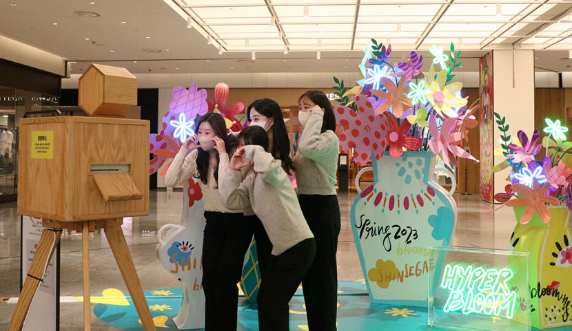 [포토뉴스] 추억샷 남기고 기부도 하고