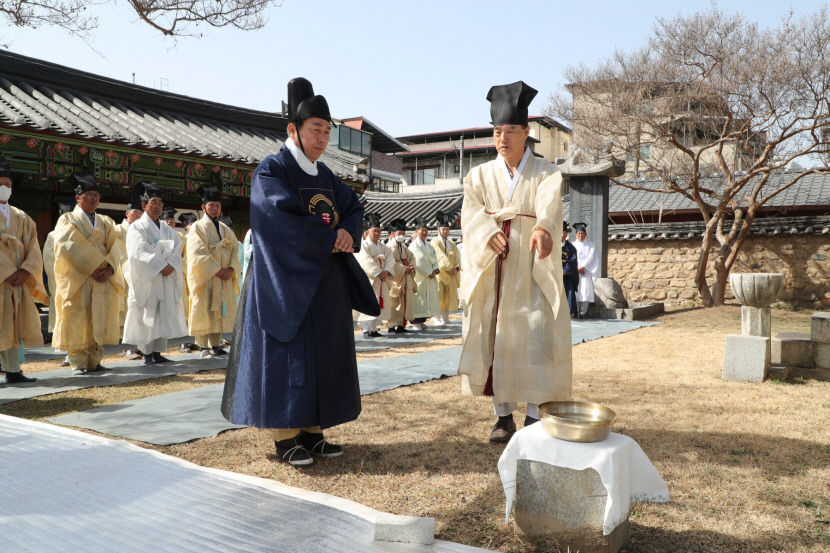 경북 안동 태사묘 춘계향사 봉행