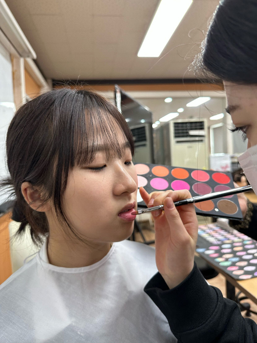 [김양순의 이미지메이킹] 내추럴 메이크업…투명한 피부 표현에 집중하되 개개인 개성도 드러내줘야