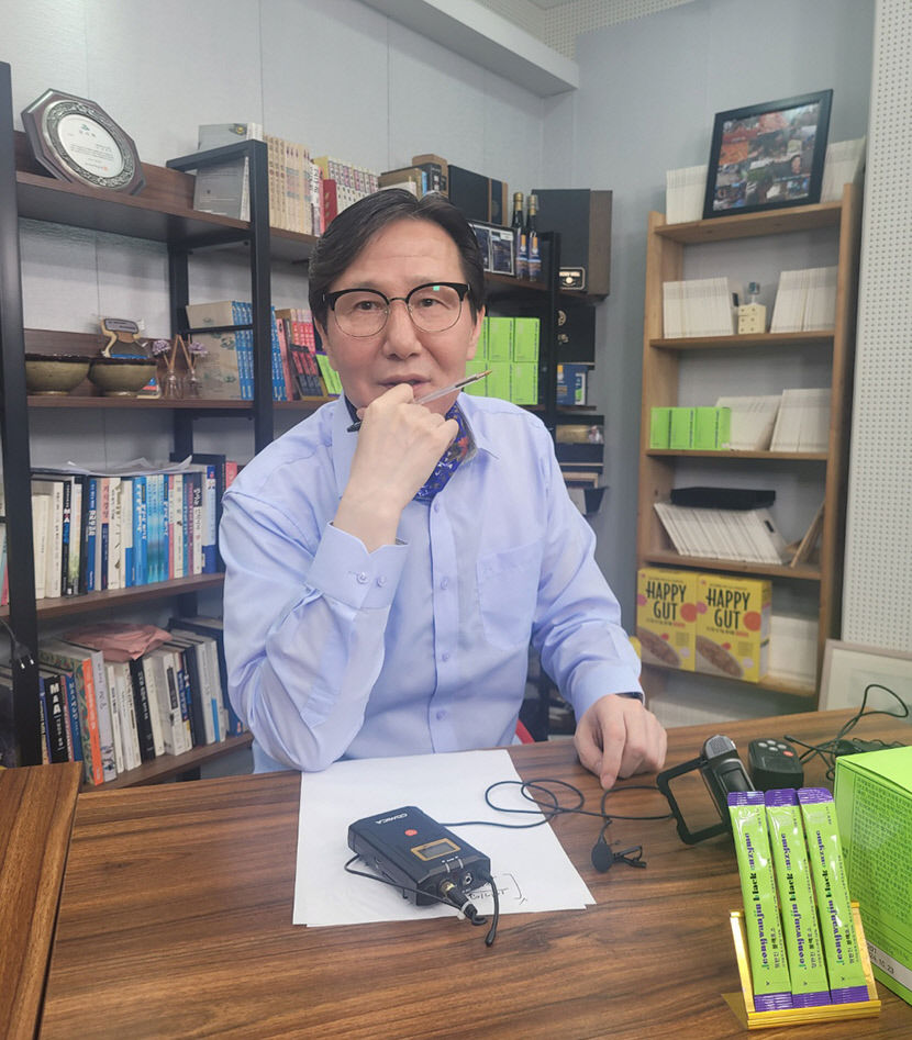 [출향 인사를 찾아서] 상주 출신 정완진 경제유튜브 정완진TV 대표