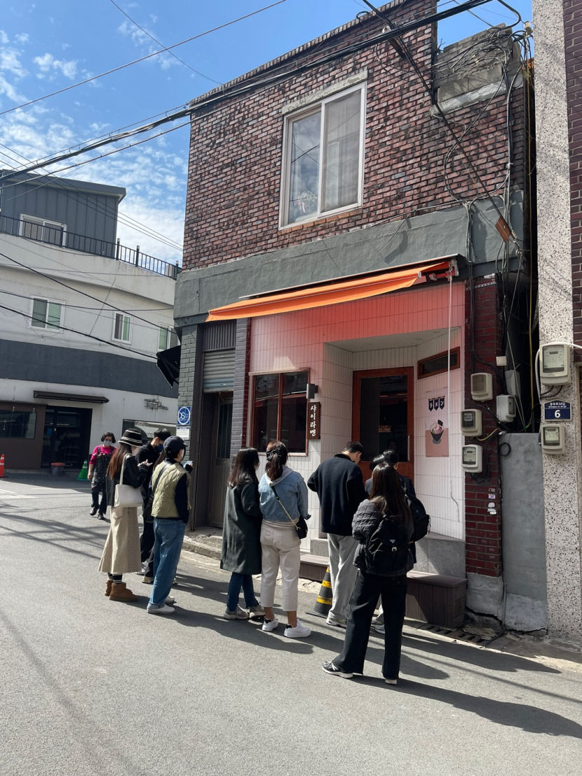 [대구 상권 다변화 시대 - 신천4동] 동부로 34길, 인더스트리얼 인테리어로 차별화
