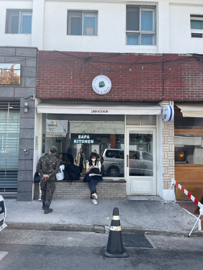 [대구 상권 다변화 시대 - 신천4동] 동부로 34길, 인더스트리얼 인테리어로 차별화