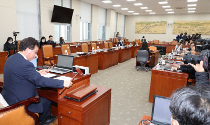 민주당, 국수본부장 낙마 정 변호사 아들 학폭 진상조사 청문회 31일 개최