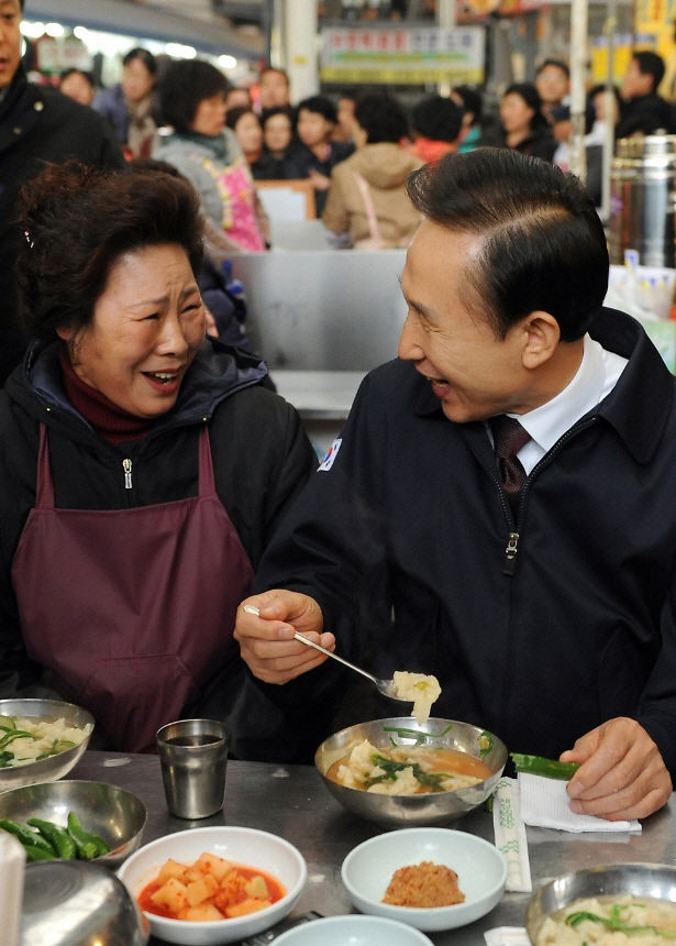 대구 민심의 바로미터 서문시장…역대 대통령에게도 각별한 장소