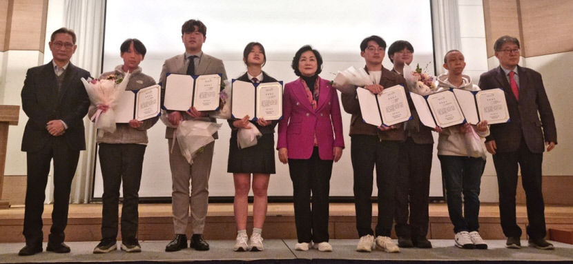 지오씨엔아이, 창립 20주년 기념식·인재 6명에 장학금