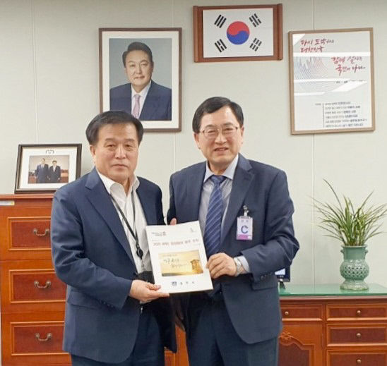 주낙영 시장, 이 대통령실 정무수석 만나 APEC 정상회의 경주유치 등 건의