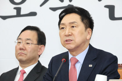 지도부 잇딴 설화에 與 김기현 대표 리더십 시험대