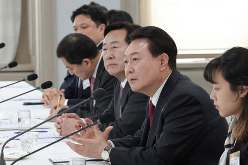 尹 국정지지율 20%대에 대통령실 민심 겸허히 보고 있어