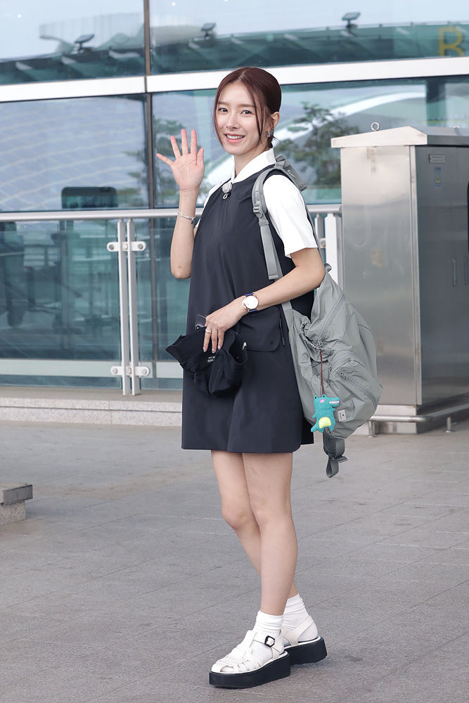 김소은공항패션_이미지(2).jpg