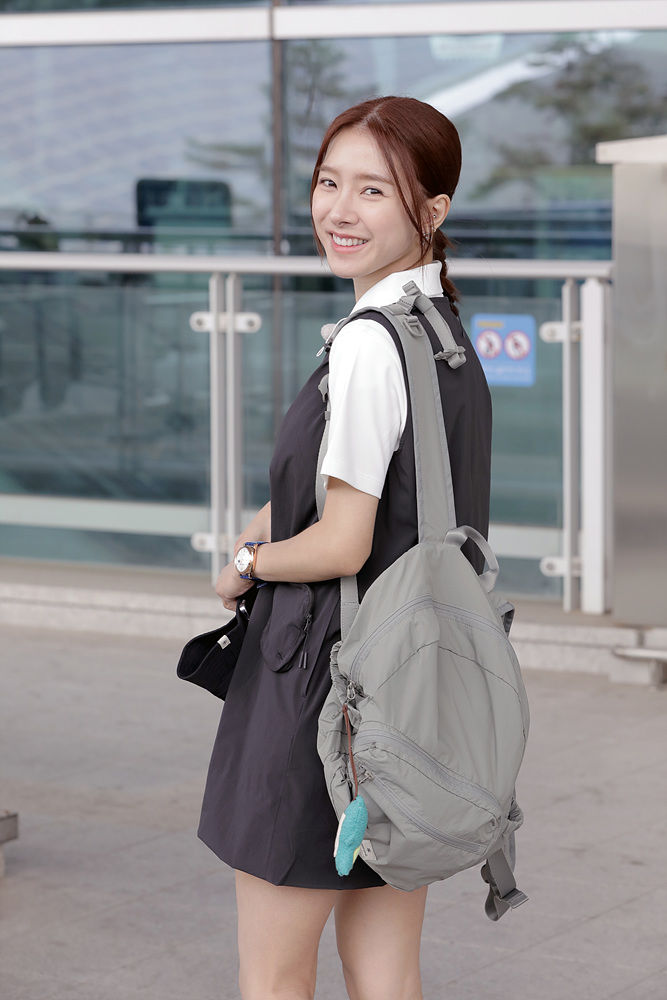 김소은공항패션_이미지(1).jpg