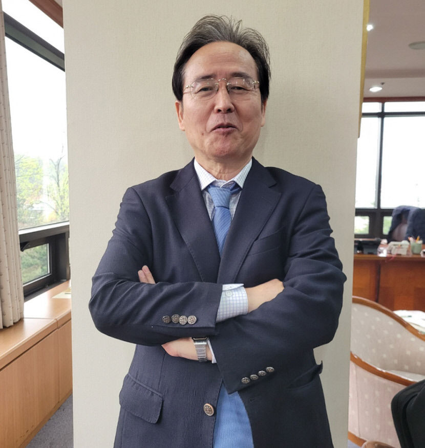 [출향인사를 찾아서] 의성 출신 신봉길 한국외교협회장 (前 인도 대사) 신냉전시대 균형외교 절실…한중일 정상회담 올해 재개해야