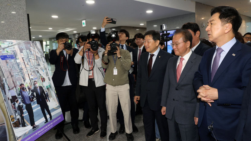 尹, 1주년 기자회견 없을 듯…대통령실 영상+소책자로 성과 홍보