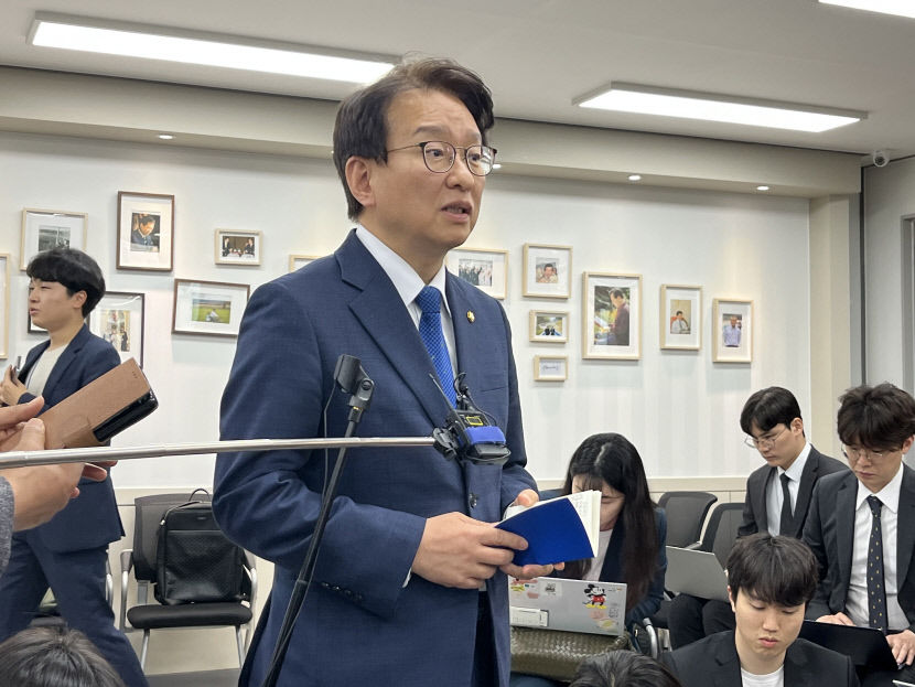 민주당 60억 코인 투자 김남국에 매각 권유·진상조사 착수
