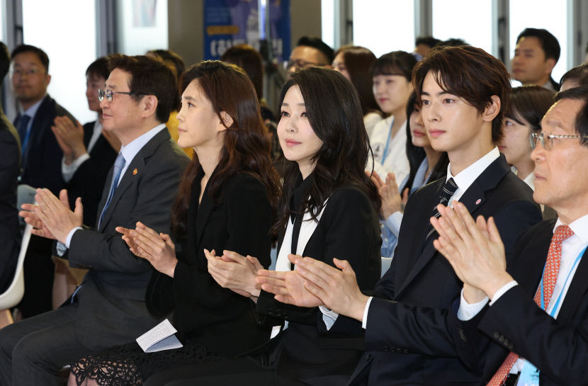 김건희 韓매력을 알리는 데 최선… 한국방문의해위 명예위원장직 수락