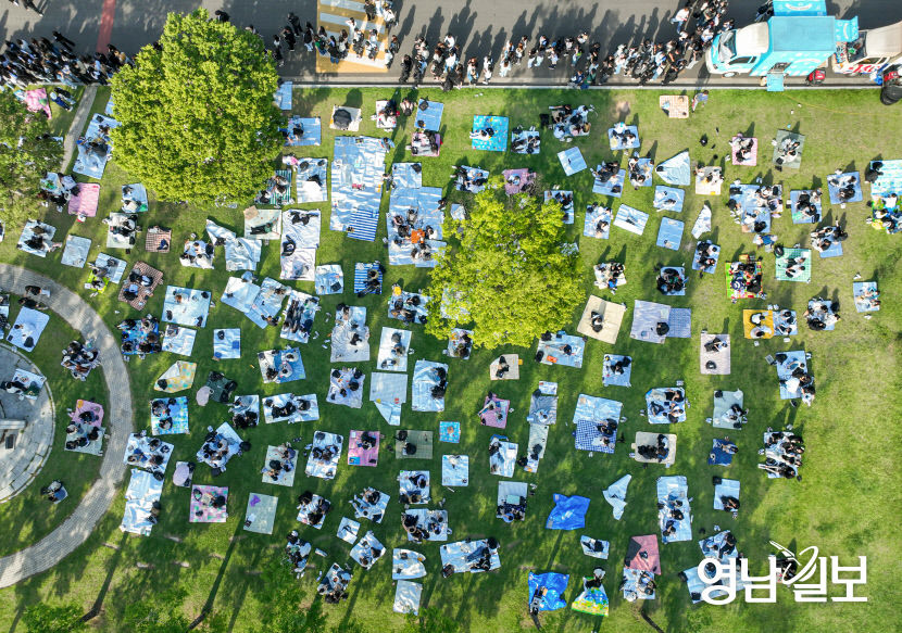 [포토뉴스] 오늘만큼은 공부 걱정 없이…청춘 만끽