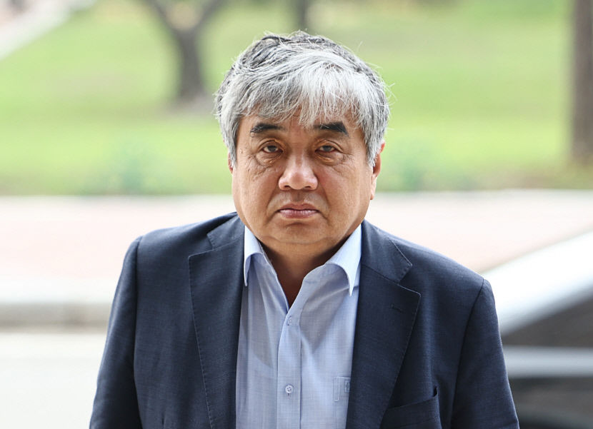 尹 한상혁 방통위원장 면직안 재가…대통령실 중대범죄로 직무수행 불가