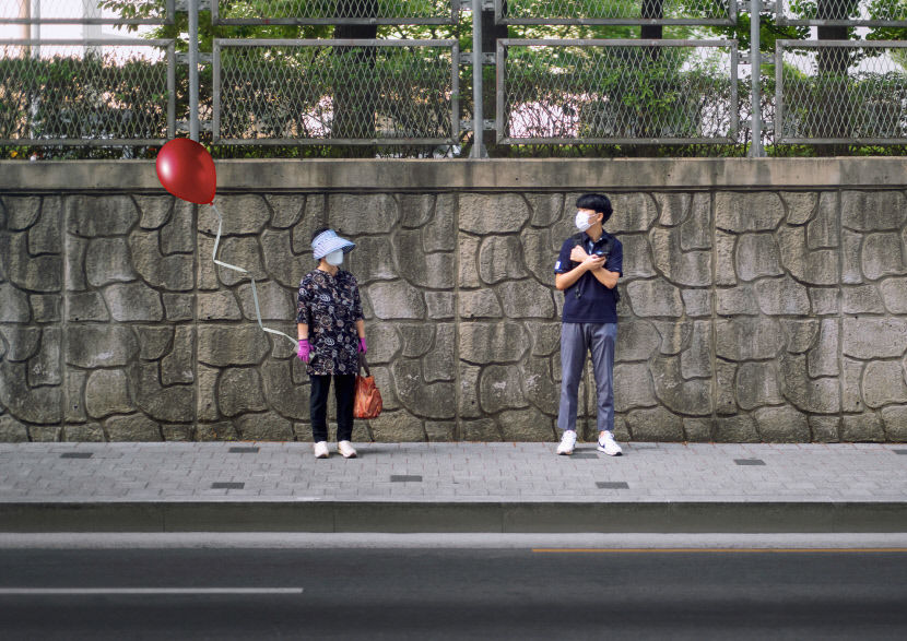 아침 8시 길거리에 보이는 빨간 풍선의 의미는?