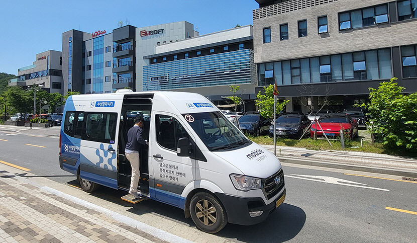 [대구경북에도 이런 기업이]〈주〉씨엘모빌리티, 버스·택시 기능 접목, 빠르고 저렴한 DRT 교통 서비스