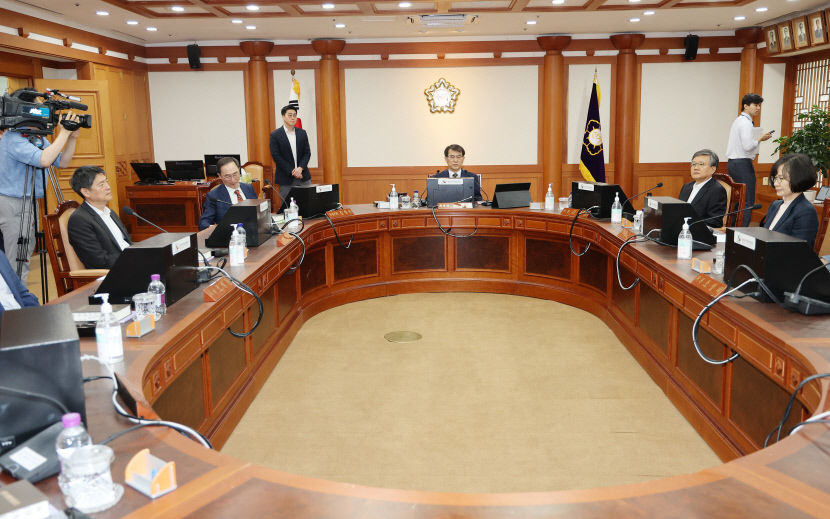 아빠찬스 논란 선관위, 끝내 감사원 감사 거부…與 사죄기회 걷어차