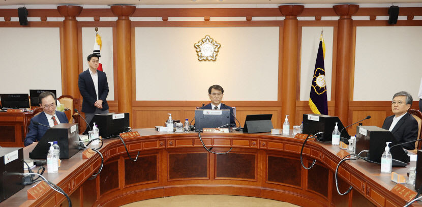 선관위·감사원 특혜채용 감사 두고 정면충돌…법상 못해 vs 감사 대상