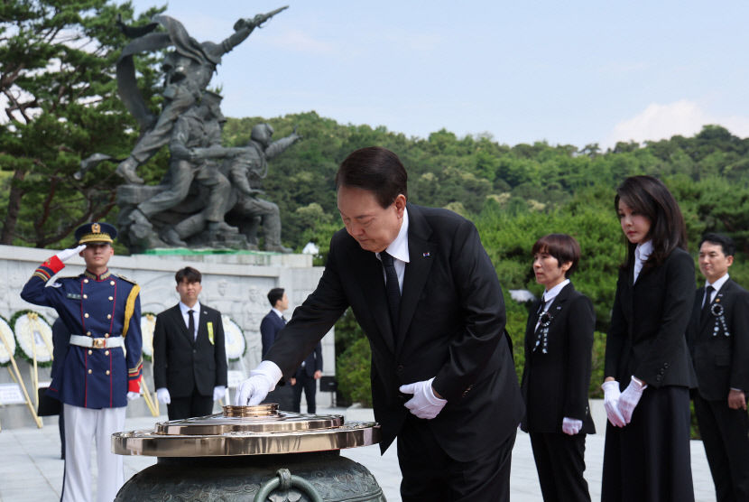 [속보]尹 현충일 추념사…제복 입은 영웅들 기억·예우는 국가 책무…헌법상 책무 최선
