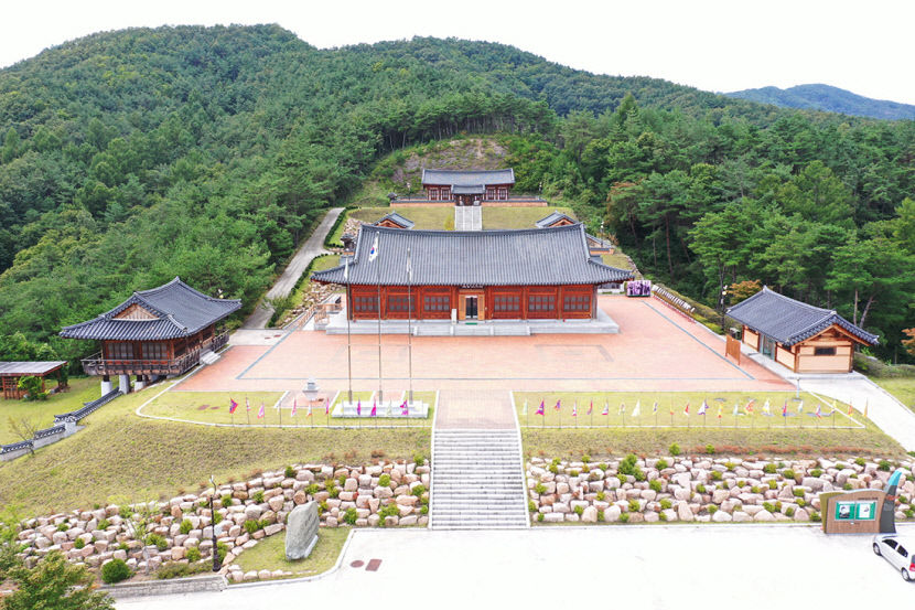 [청송 가볼만한 곳] 호국간성의 요람 청송 항일의병공원 희귀자료도 보관