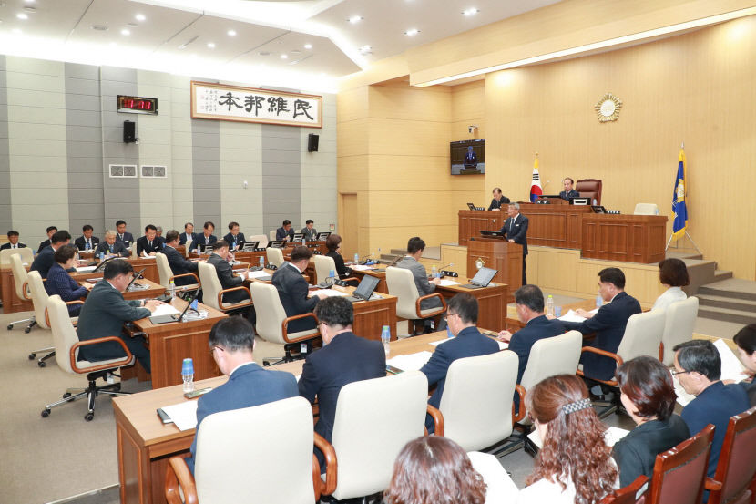 예천군의회 제265회 정례회 열어 지난해 세입세출결산 심사