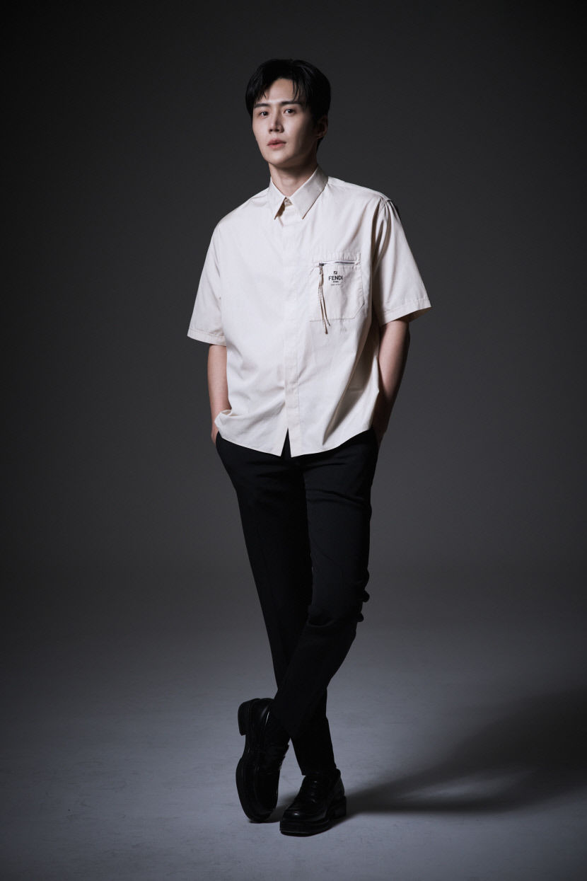 귀공자 김선호, 공백 깨고 킬러로 돌아온다