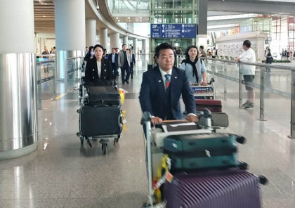與 돈 받아 나라 팔아 vs 野 한중관계를 위해 필요