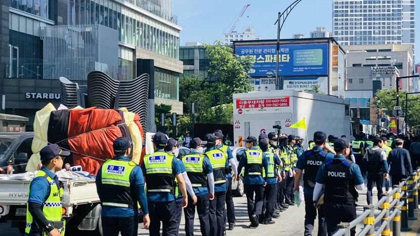 버스 왜 안와 동성로 대중교통지구서 퀴어축제 시작…결국 버스 통제로 시민 불편