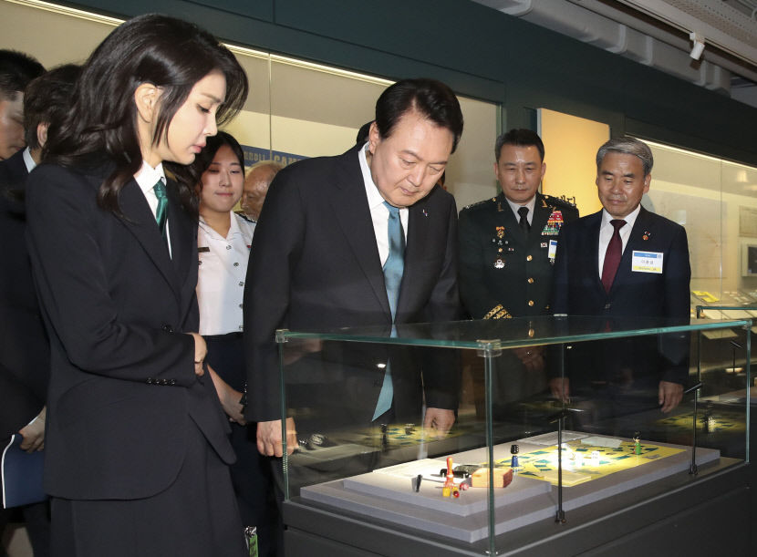尹, 6·25 맞아 전쟁 영웅·후손들과 한미동맹 70주년 특별전 관람