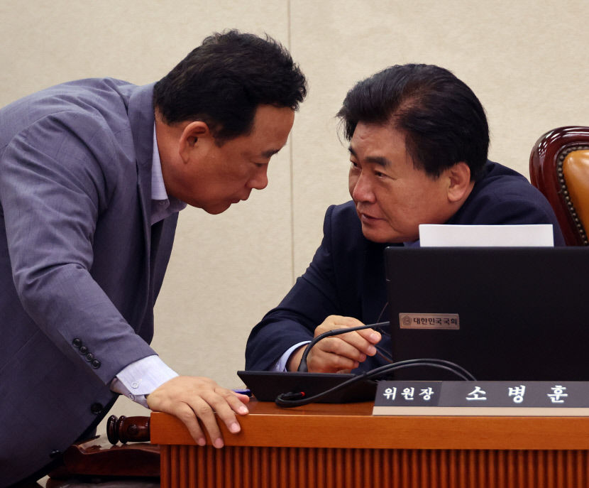 민주당 단독으로 일본 오염수 방류 철회 결의안 통과