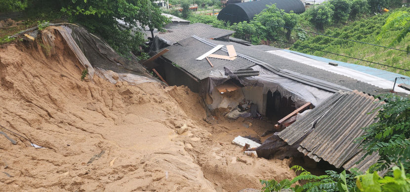 [단독] 영주 산사태 14개월 여아 사망… 이번 사고는 예견된 人災