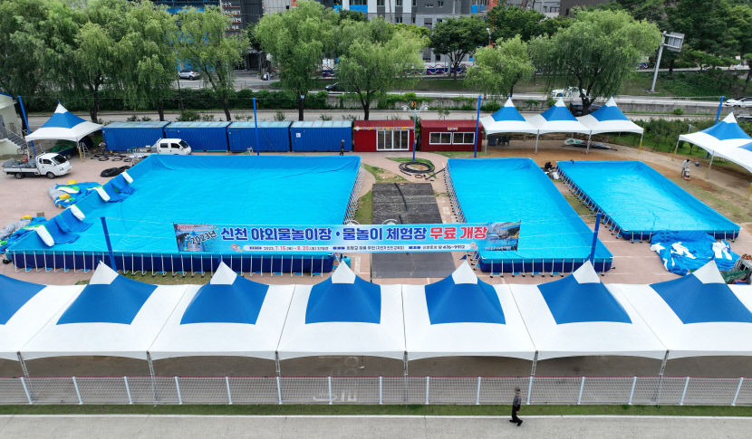 [포토뉴스] 7월 15일 개장을 목표로 공사 중인 대구 신천물놀이장