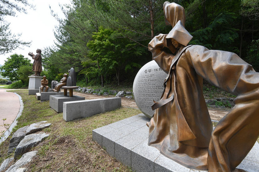 [별 따라 이야기 따라 영양에 취하다 .2] 문향(文鄕)의 고장 영양…조지훈·오일도·이문열…한국문학의 별 반짝반짝