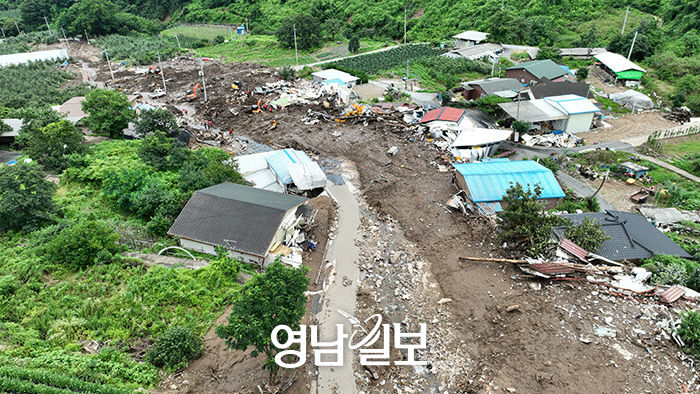예천, 진흙더미·하천서 살아만 있어라 실종자 8명 수색 총력
