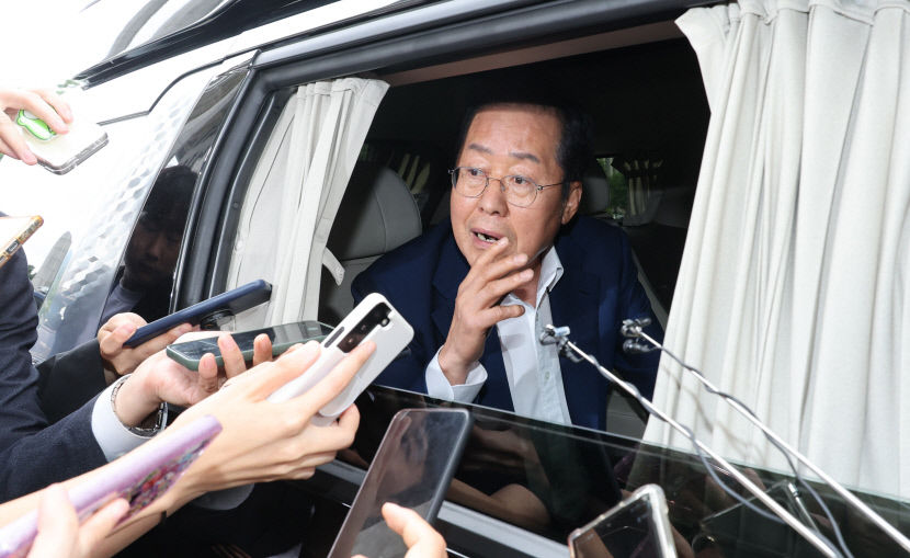 홍준표 시장, 폭우 골프 논란에 부적절하지 않아…사과할 게 없다