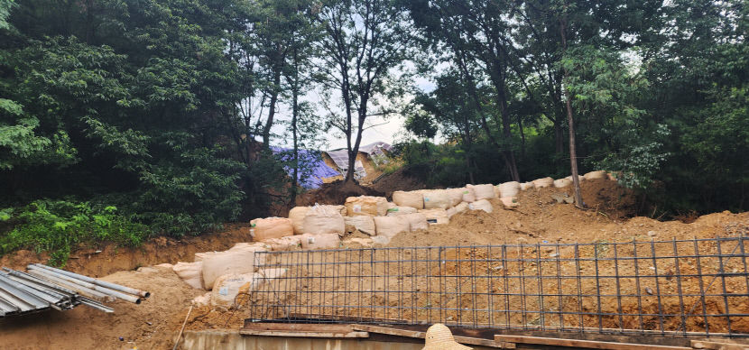 경북 영주서 산지 태양광 시설로 인한 산사태 발생… 대대적 점검 필요
