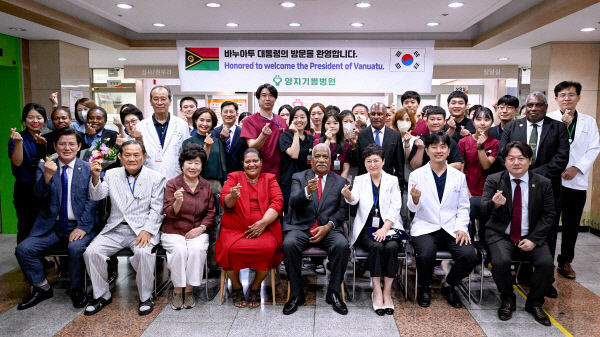 국빈 자격의 바누아투 공화국 대통령, 경산 양지기쁨병원 전격 방문