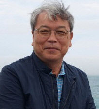 [노벨문학상 산책] 하인리히 뵐 여인과 군상