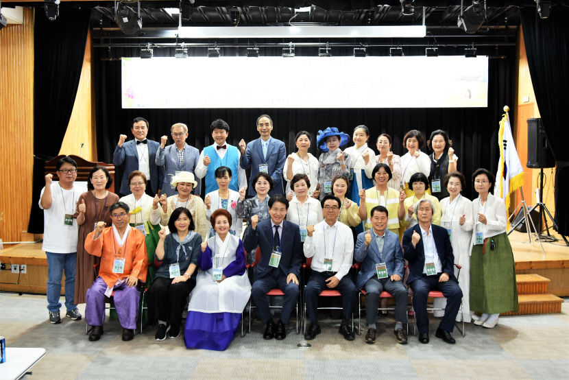 문경새재 여름시인학교 성황리 마쳐