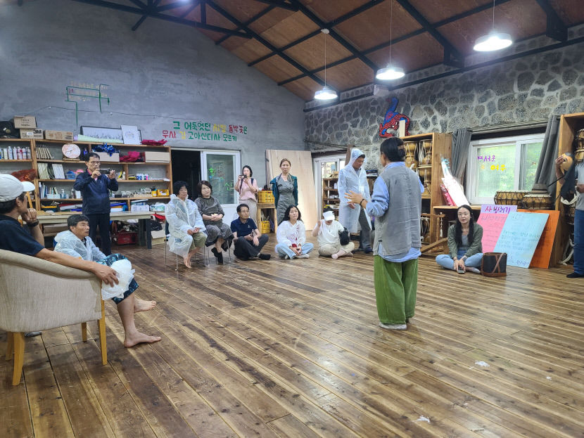 약돌한우·오미자 특산물 가공품으로 먹고사는 구조 다지다