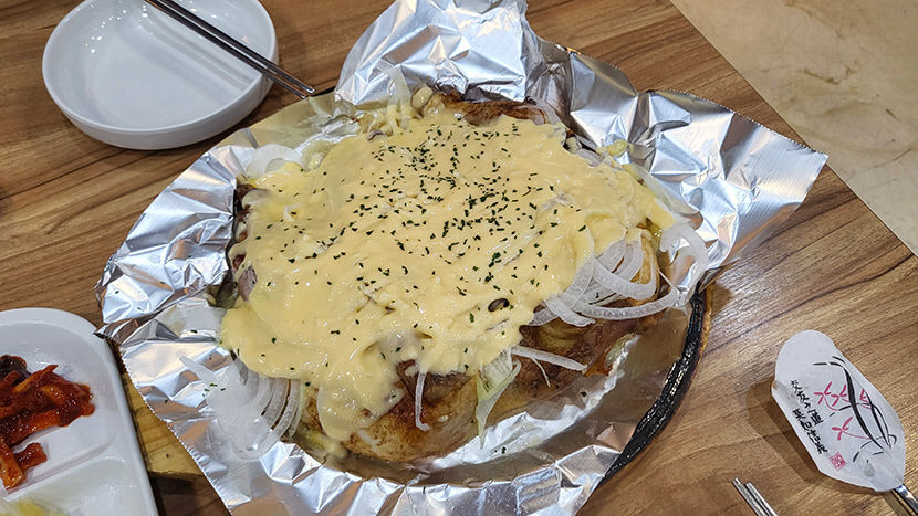 [대구 맛집] 대구 시골향참나무장작구이…기름기 없는 겉바속촉 누룽지 통닭
