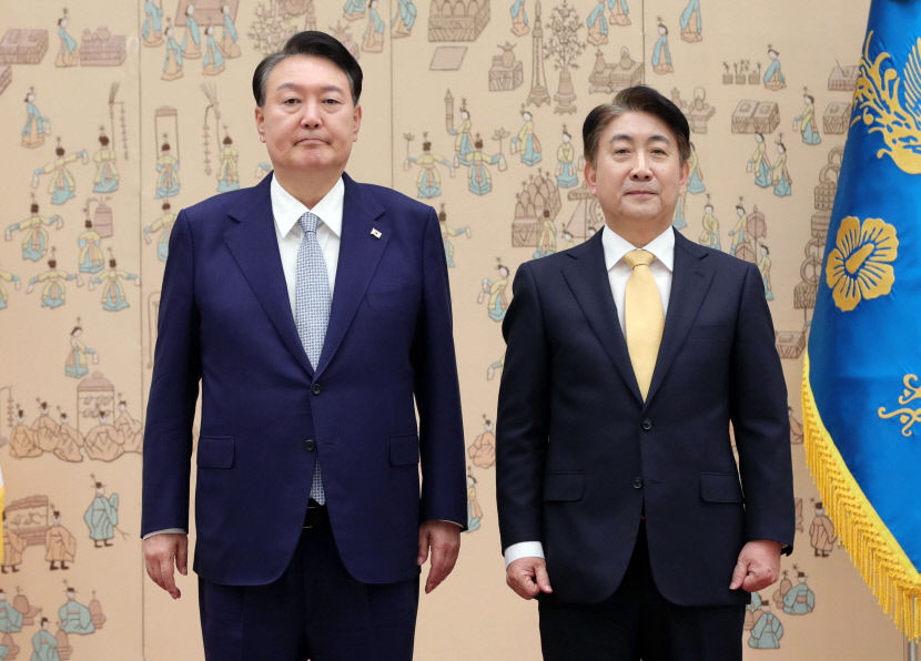 여야, 이동관 방통위원장 임명에 입장차…공영방송 정상화vs인정못한다