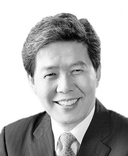 [아침을 열며] 세계질서 재편으로 한중관계 재정립해야